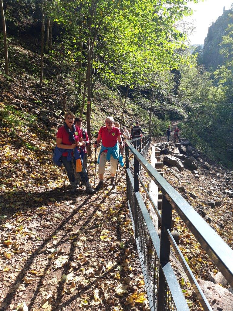 Dans la montée vers la cascade