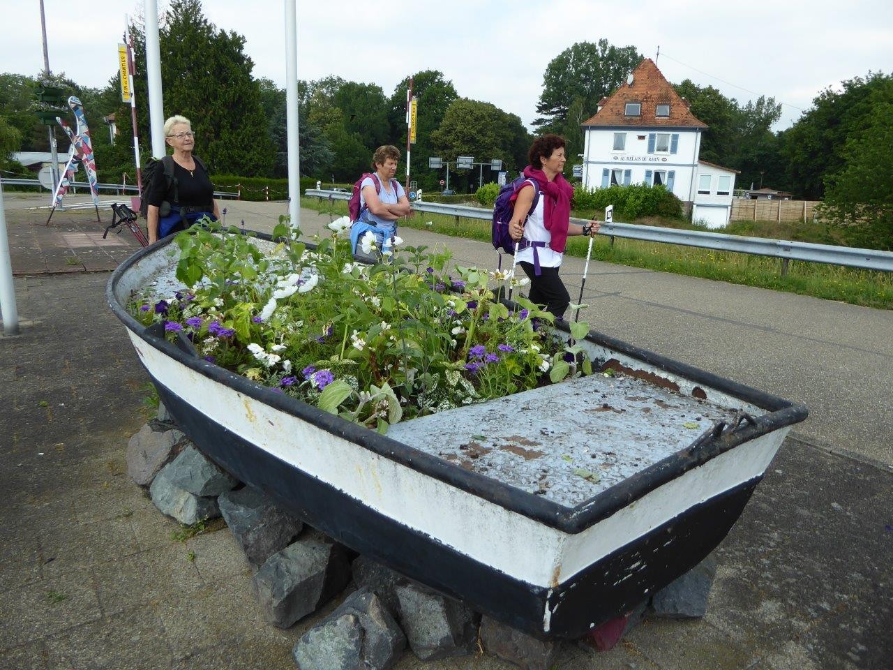 Bateau fleuri