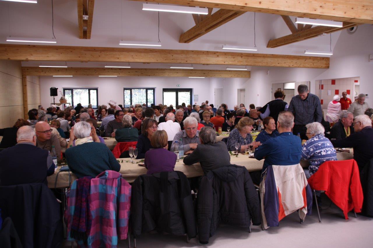 En quelques minutes la salle est comble