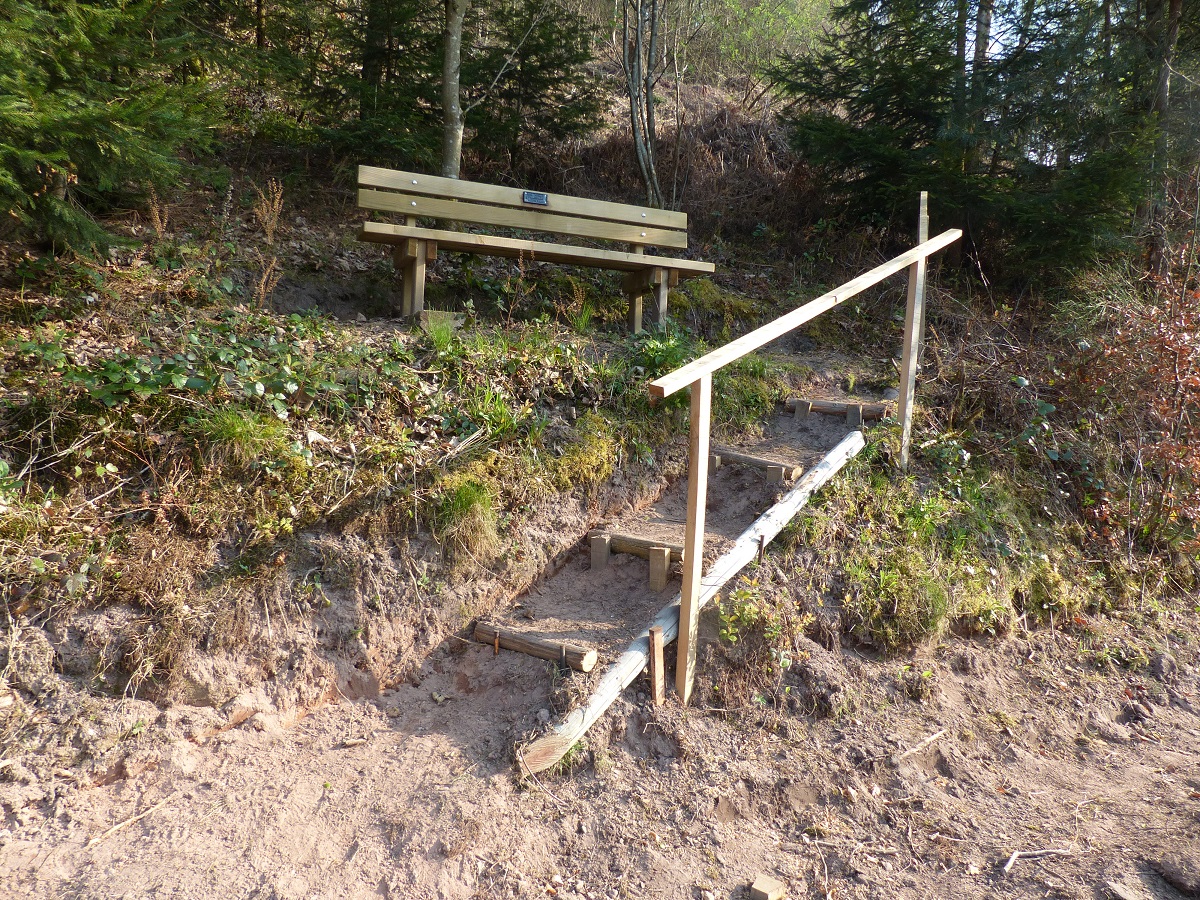 Nouveau banc installé en face du Plan Incliné