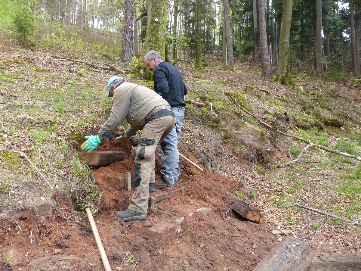 Mise en place de marches dans la descente du Grundthal