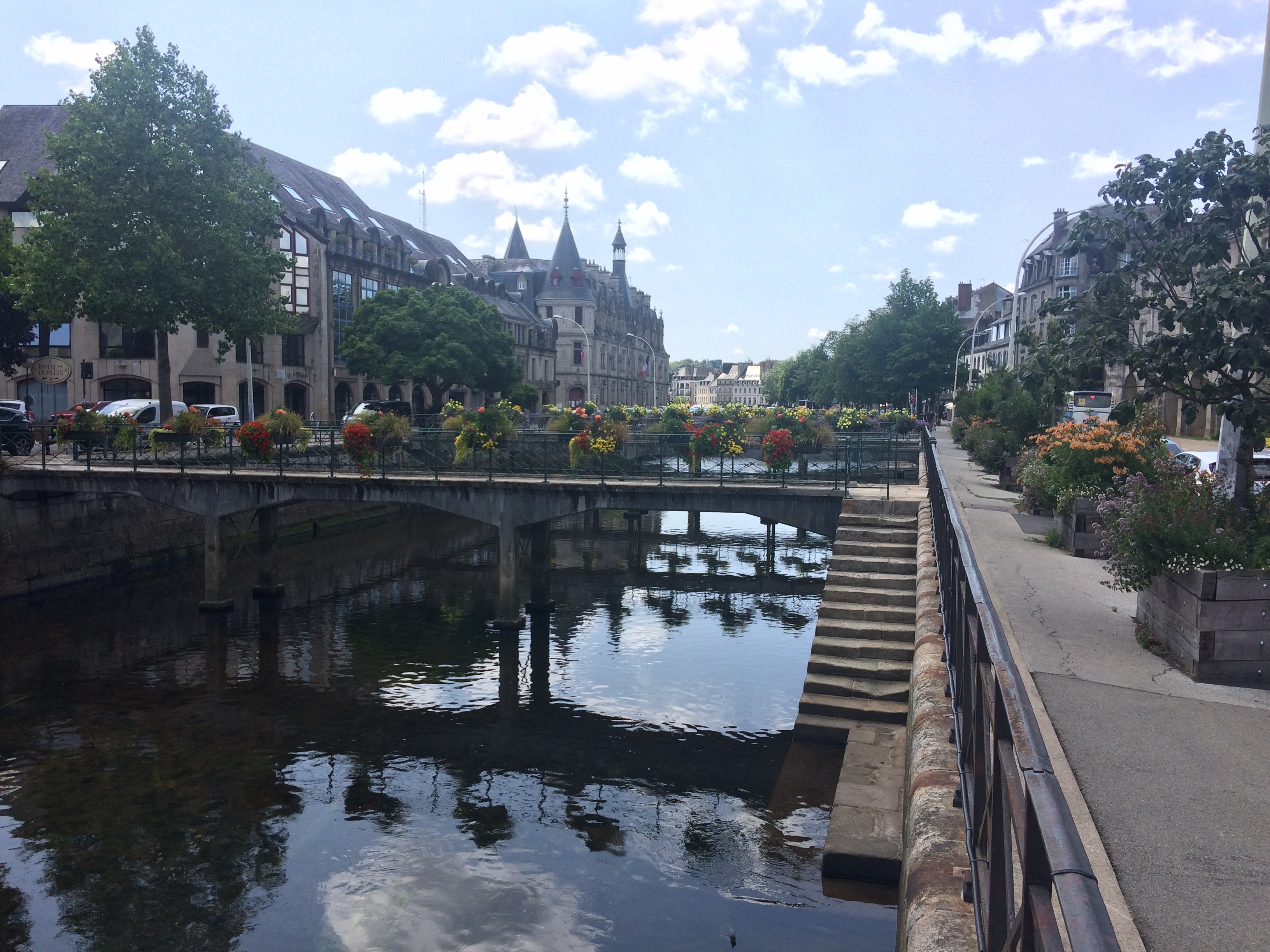 Quimper : ville d'eau et de fleurs