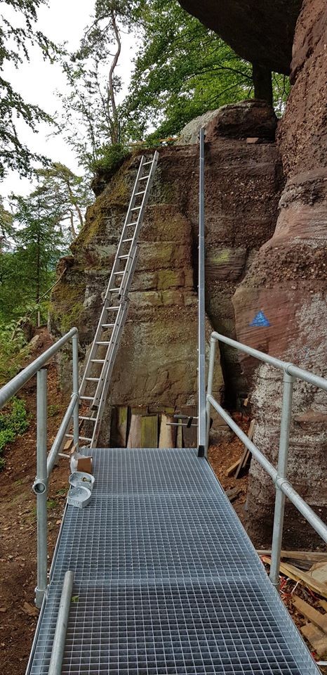 Restauration escalier au rocher du petit moulin