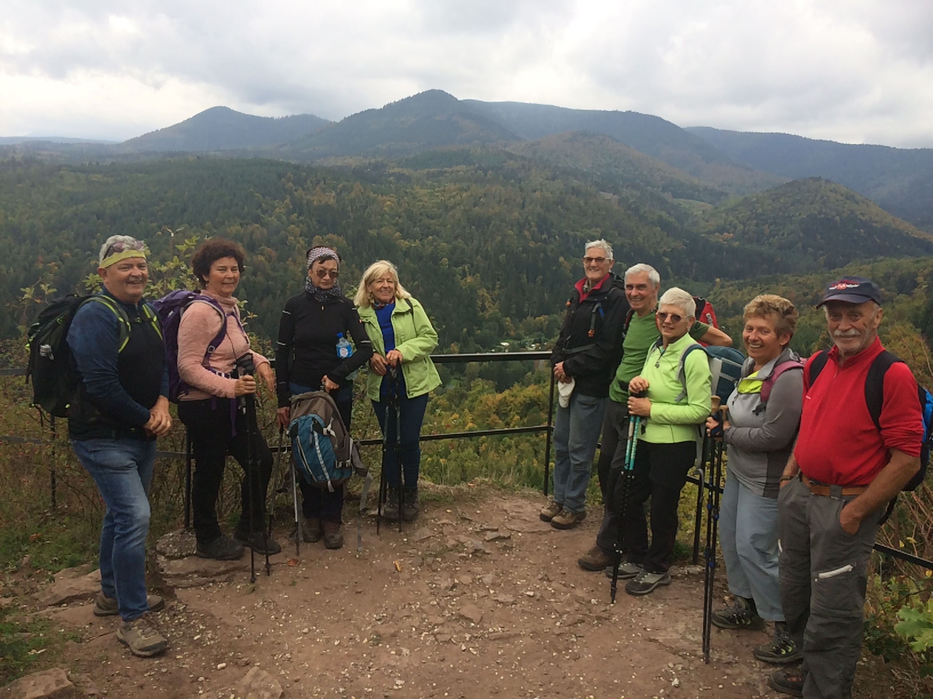 Sur les hauteurs du château du Hohenstein ....